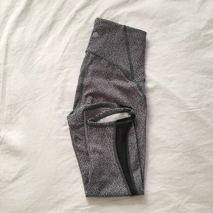 Lululemon size 2 Capri leggings